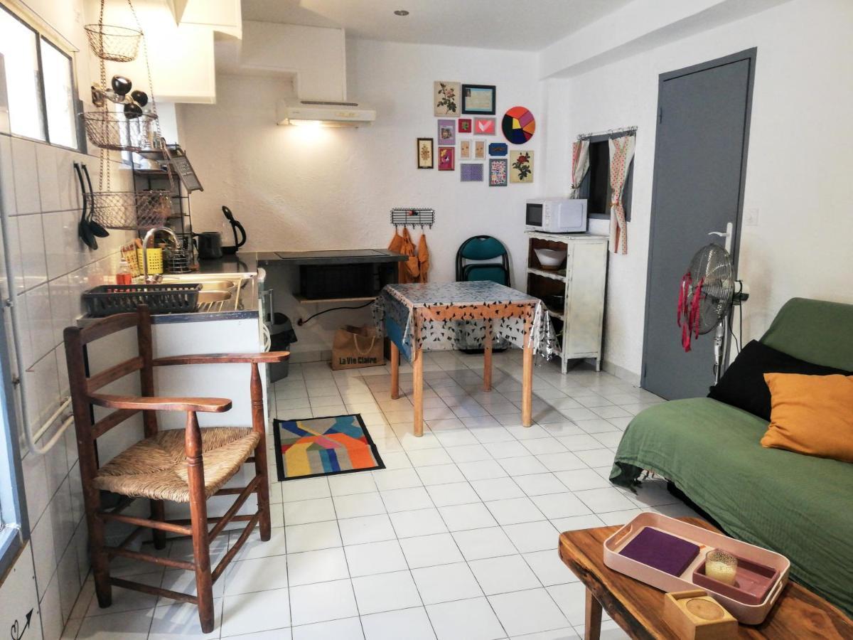 Charmant Appartement En Centre-Ville Medieval Gigean Ngoại thất bức ảnh