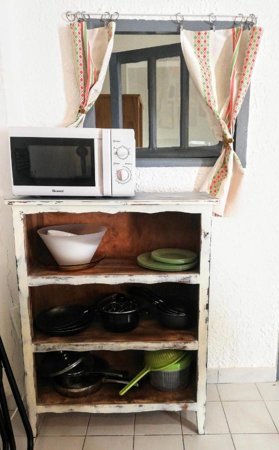 Charmant Appartement En Centre-Ville Medieval Gigean Ngoại thất bức ảnh